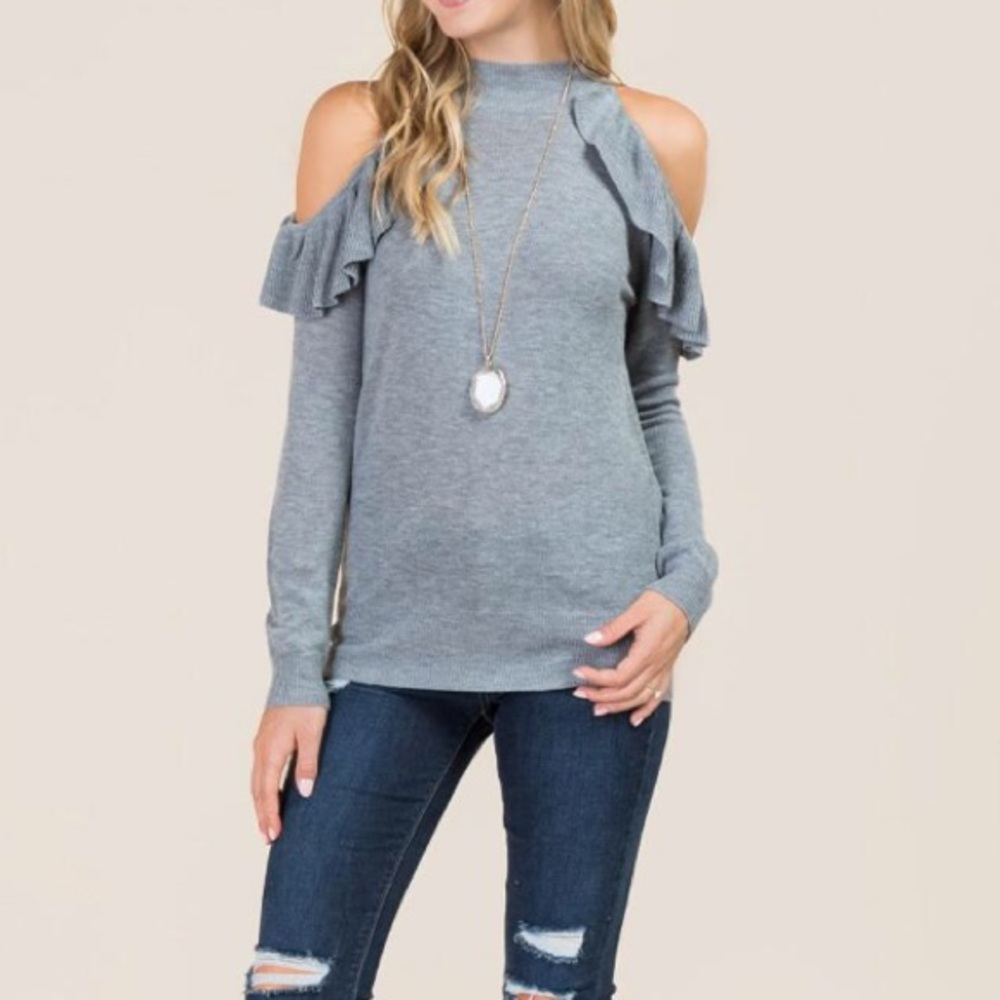 WOMEN’S COLD SHOULDER SWEATER